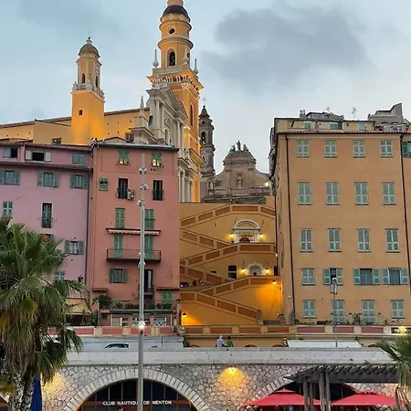 Victoria 아파트 멍똥
